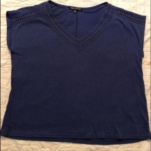 Short sleeve blue shirt thick lace on v neckline